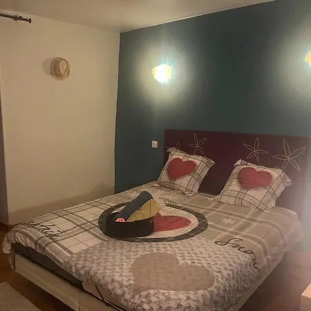 Maison De Bourg Avec Patio בית נופש *